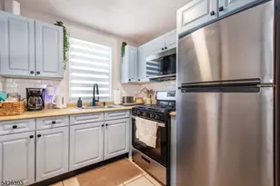 222 William St, East Orange, NJ 07017 - Photo 36