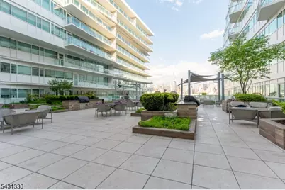 800 Ave Port Imp #920, Weehawken Twp., NJ 07086 - Photo 24