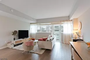 800 Ave Port Imp, Weehawken Twp., NJ 07086 - Photo 4