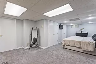 16 Brook Dr N, Morris Plains, NJ 07950 - Photo 22
