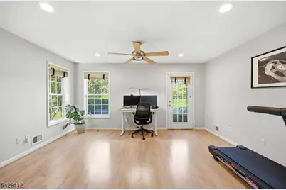 419 Hartford Dr, Nutley, NJ 07110 - Photo 38