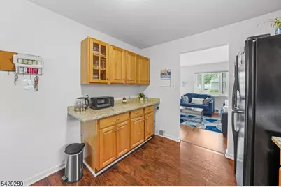 1407 Baetzel Ave, Gloucester City, NJ 08030 - Photo 4