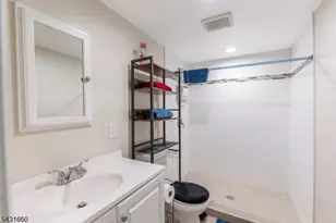 140A Clendenny Ave, Jersey City, NJ 07304 - Photo 18