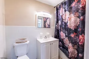 140A Clendenny Ave, Jersey City, NJ 07304 - Photo 12
