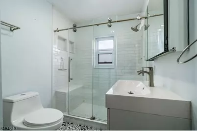 208 Greylock Pkwy, Belleville, NJ 07109 - Photo 20