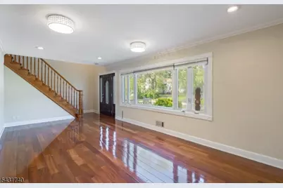 15 Alyson Pl, Bloomfield, NJ 07003 - Photo 8