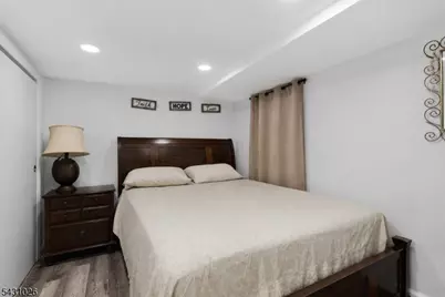 293 Clifton Ave, Newark, NJ 07104 - Photo 18