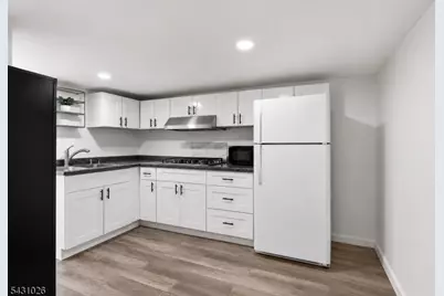 293 Clifton Ave, Newark, NJ 07104 - Photo 14