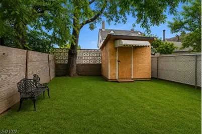 293 Clifton Ave, Newark, NJ 07104 - Photo 22
