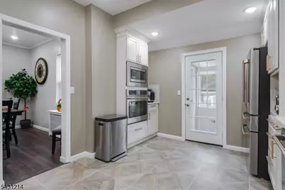 25 Woodland Ave, Nutley, NJ 07110 - Photo 6