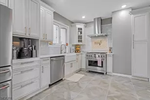 25 Woodland Ave, Nutley, NJ 07110 - Photo 4