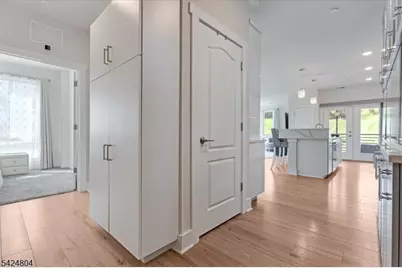 2 Vanderbilt Blvd #106, Florham Park, NJ 07932 - Photo 20