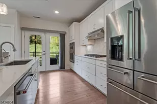 2 Vanderbilt Blvd, Florham Park, NJ 07932 - Photo 8