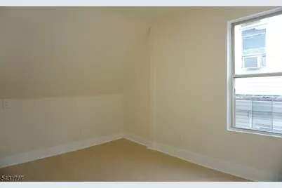 116 N 19th St, East Orange, NJ 07017 - Photo 6