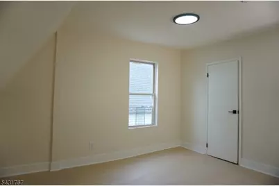 116 N 19th St, East Orange, NJ 07017 - Photo 8