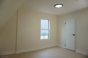 116 N 19th St, East Orange, NJ 07017 - Photo 8