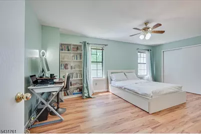 1402 Maplecrest Rd, Edison, NJ 08820 - Photo 24