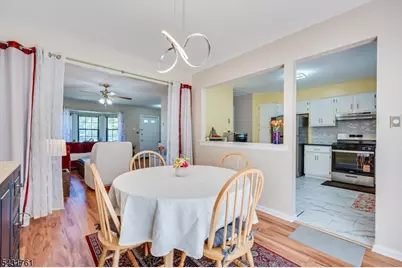 1402 Maplecrest Rd, Edison, NJ 08820 - Photo 18