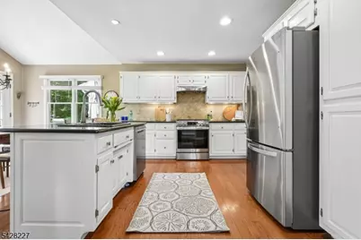 57 Ambar Pl, Bernardsville, NJ 07924 - Photo 10