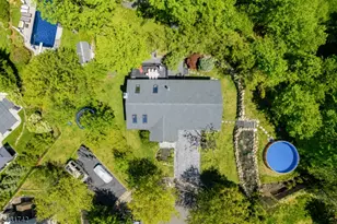 40 Schirra Dr, Wanaque, NJ 07465 - Photo 2