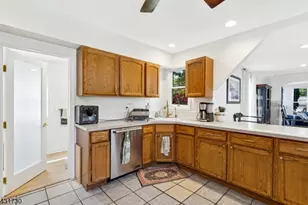 105 Main St, Lebanon, NJ 08833 - Photo 10