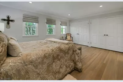 8 Pembroke Dr, Mendham, NJ 07945 - Photo 16