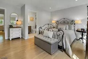 8 Pembroke Dr, Mendham, NJ 07945 - Photo 18