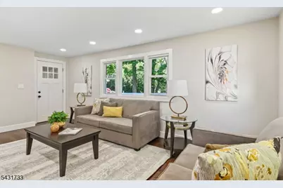 1585 Saint Ann St, Scotch Plains Township, NJ 07076 - Photo 8