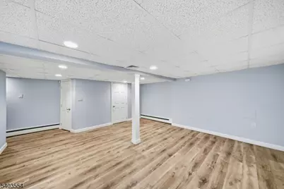 52 Broadway, Clark Township, NJ 07066 - Photo 38
