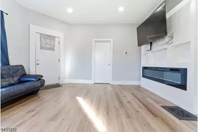 822-24 W 6th St #2, Plainfield, NJ 07063 - Photo 6
