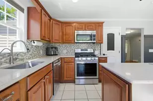207 Mooney Rd, Roxbury Township, NJ 07836 - Photo 10