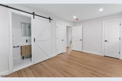 185 Maple St, Roselle Park, NJ 07204 - Photo 14