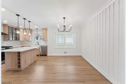 185 Maple St, Roselle Park, NJ 07204 - Photo 6