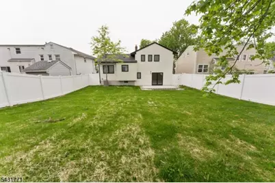 185 Maple St, Roselle Park, NJ 07204 - Photo 26