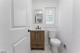 185 Maple St, Roselle Park, NJ 07204 - Photo 10