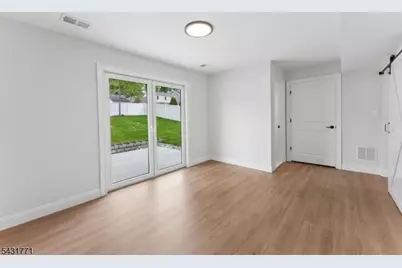 185 Maple St, Roselle Park, NJ 07204 - Photo 20