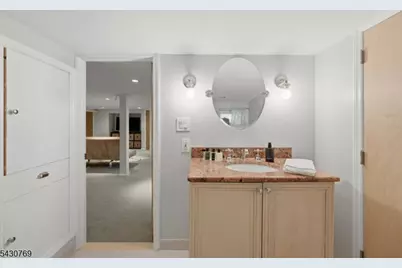 121 Kenneth Ter, South Orange, NJ 07079 - Photo 32