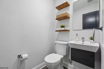 7 N Wyoming Ave, South Orange, NJ 07079 - Photo 20