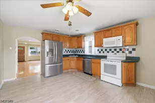 7 Willow St, Mount Arlington, NJ 07856 - Photo 8