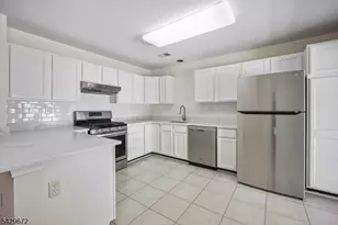 72 Dorchester Dr, Bernards Township, NJ 07920 - Photo 12
