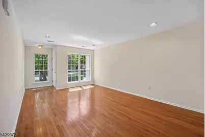72 Dorchester Dr, Bernards Township, NJ 07920 - Photo 4