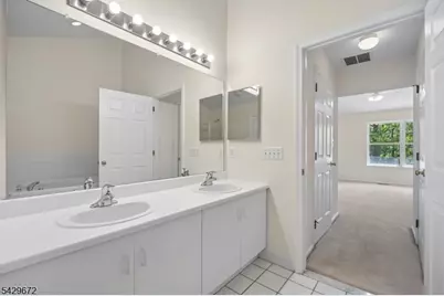72 Dorchester Dr, Bernards Township, NJ 07920 - Photo 26