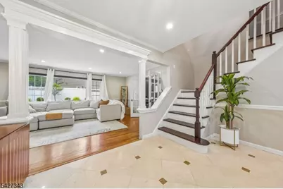 9 Wingate Way, Roseland, NJ 07068 - Photo 8