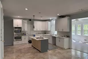 15 Berry Ct, Mount Olive, NJ 07836 - Photo 2