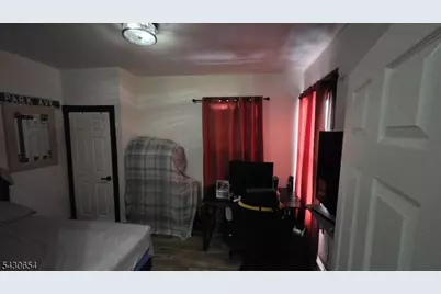 32 Emmet St, Newark, NJ 07114 - Photo 12