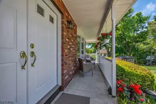18 Johnfield Ct, Piscataway Township, NJ 08854 - Photo 4