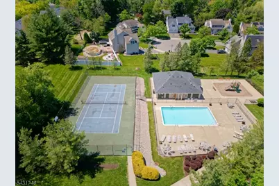10 Cypress Ct, Clinton, NJ 08809 - Photo 4
