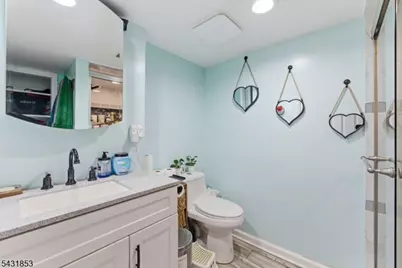 47 Dupont Ave, Wanaque, NJ 07420 - Photo 28