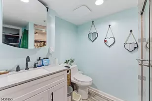 47 Dupont Ave, Wanaque, NJ 07420 - Photo 28