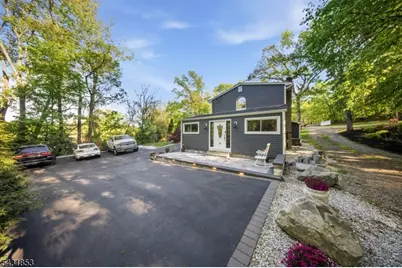 47 Dupont Ave, Wanaque, NJ 07420 - Photo 40